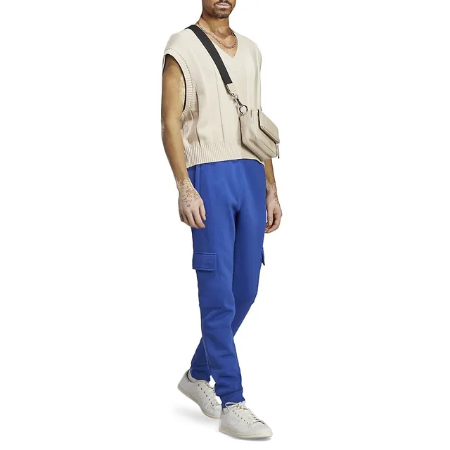Adidas Originals Trefoil Essentials Cargo Joggers 3 Adidas Originals Trefoil Essentials Cargo Joggers - Image 3