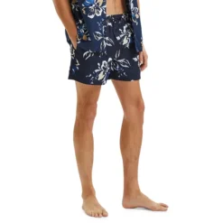 Selected Homme Classic Print Drawstring Swim Shorts -Unde Clothing Shop https3A2F2Fimage.s5a.com2Fis2Fimage2FTheBay2F5715211403193 alt43Fwid3D120026hei3D120026qlt3D9026resMode3Dsharp226op usm3D0.92C1.02C82C0 640x