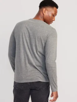 Old Navy Relaxed Layer T-Shirt For Men -Unde Clothing Shop https3A2F2Foldnavy.gapcanada.ca2Fwebcontent2F00532F7042F4042Fcn53704404.jpg 640x